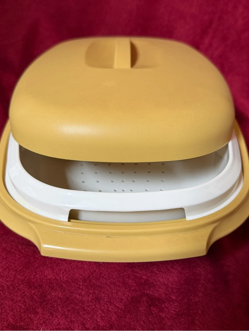 Vtg Tupperware 4pc Microwave Steamer with Dual-Compartment Insert Harvest Gold